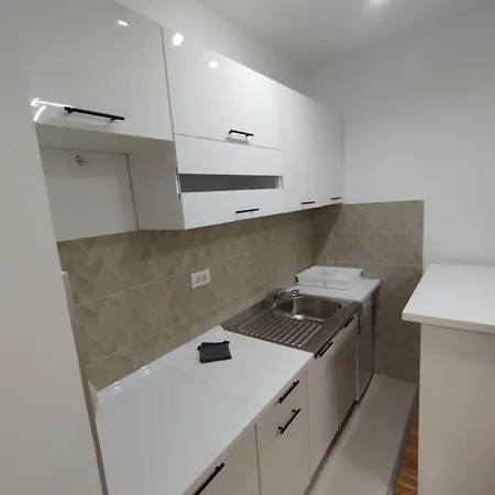 公寓 Apartman *